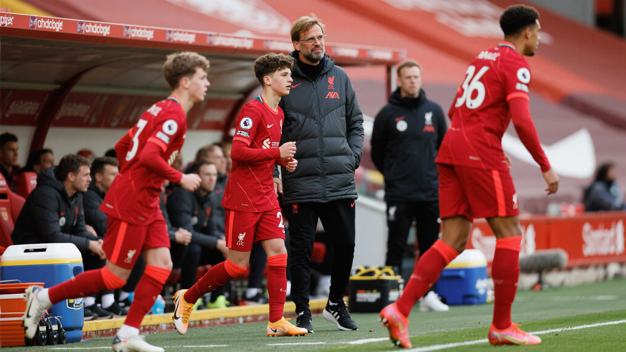 图多尔:五个换人名额揭示我们没有固定主力阵容 图多尔:五个换人名额揭示我们没有固定主力阵容